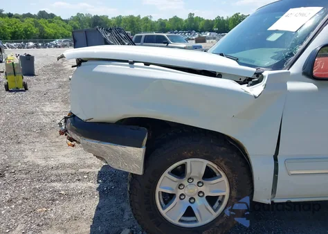 2004 Chevrolet Silverado 1500 Ls из США, поврежденный, VIN 2GCEC19V841115473